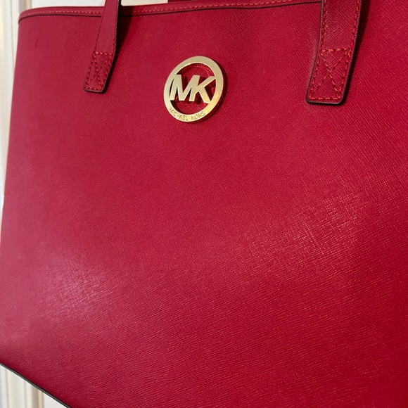 MICHAEL KORS Jet Set Travel Tote - Red Saffiano Leather - With Shopper ❤️ - Picture 14 of 15